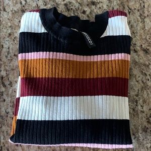 H&M striped long sleeve shirt 🖤